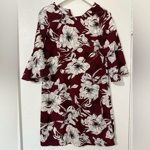 BNWT half sleeve floral dress